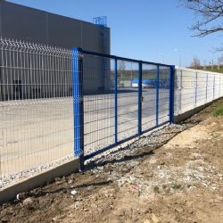 Oplocení firemního areálu FENESTRA Stod