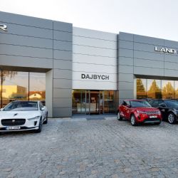 AUTOSALON DAJBYCH HLÁSÍ OTEVŘENO