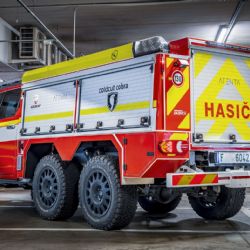 HASIČSKÝ HILUX 6X6 NA HAŠENÍ ELEKTROAUT