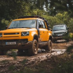 LANDR ROVER DEFENDER MISSION Z PLZNĚ