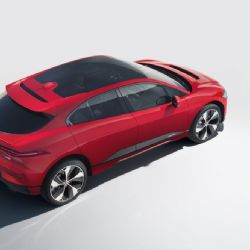 PRVNÍ ELEKTRICKÝ JAGUAR PŘEDSTAVEN