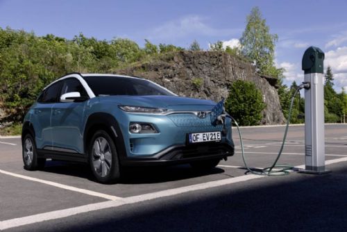 Foto: Hyundai KONA Electric zvítězil v anketě Zelené auto roku 2018