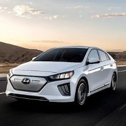 Hyundai představil modernizovanou řadu ekologických modelů IONIQ