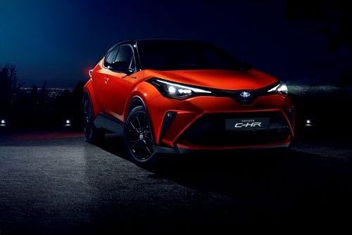 Foto: Nová Toyota C-HR přináší silnější hybridní pohon a inovované tvary