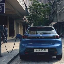 Peugeot ve Francii zahajuje elektrickou ofenzívu
