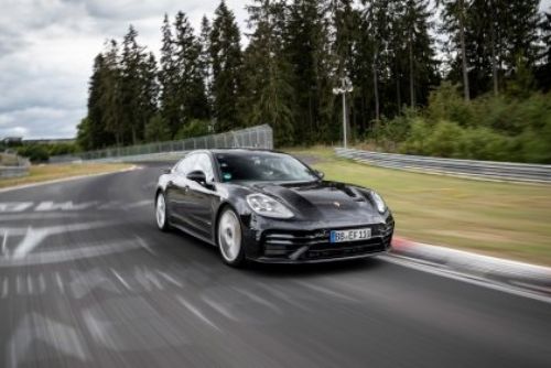 Foto: Porsche představuje novou Panameru
