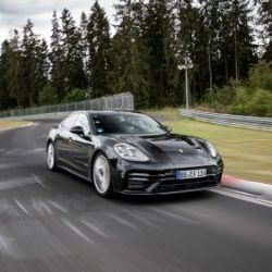 Porsche představuje novou Panameru