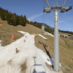 Alpy trápí nedostatek sněhu. Pamětníci hovoří o nejhorším prosinci
