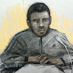 Brit dostal 22 let za přípravu setnutí hlavy vojákovi