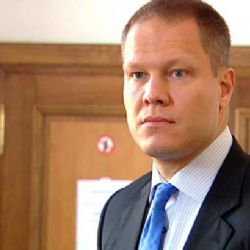 Bušina: Krácení daně ani předávání peněz se u soudu neprokázalo