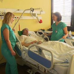 České i slovenské nemocnice se potýkají s nedostatkem sester