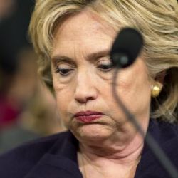 Clintonovou v Kongresu grilovali 11 hodin kvůli atentátu v Libyi