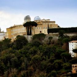 Další krok blíže k lidem: František zpřístupní turistům Castel Gandolfo