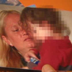Další spor Česka a zahraničí. Matku s dítětem navzdory soudní garanci zadrželi v Kanadě