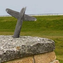 Do Prahy míří artefakty připomínající padlé československé piloty