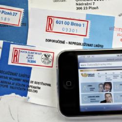 Dopis s pruhem na poště? Některé úřady stále neobjevily datové schránky