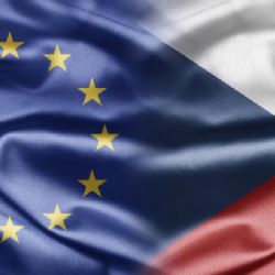 Důvěra Čechů v EU je na minimu, v referendu by většina členství odmítla