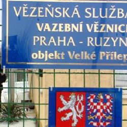 
Dva roky od amnestie jsou věznice opět plné, vznikají proto nové areály

