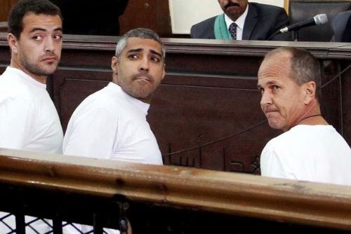 Foto: Egyptský soud snížil tresty novinářům katarské Al-Džazíry
