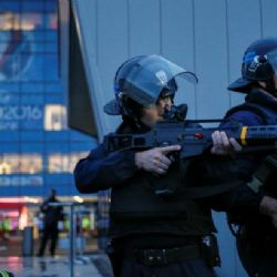 Euro pod dohledem tisíců policistů, vojáků i dronů. Francie nasazuje veškerý arzenál