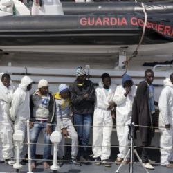 Evropské lodě u Itálie zachránily 2900 libyjských migrantů