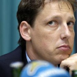 Expremiér Stanislav Gross zemřel, byl těžce nemocný