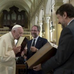 František se omluvil valdenské církvi za pronásledování