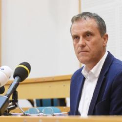 Hejtman Rozbořil zveřejní svou kauzu, pokud dostane svolení