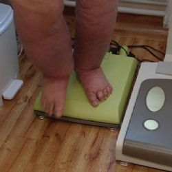 Hodně jíst a spát? Vláda chce s obezitou bojovat spíše pohybem