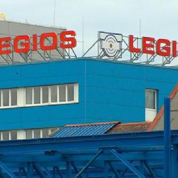 Insolvenci lounské vagonky nepřímo ovládá Savov, tvrdí jeden z věřitelů