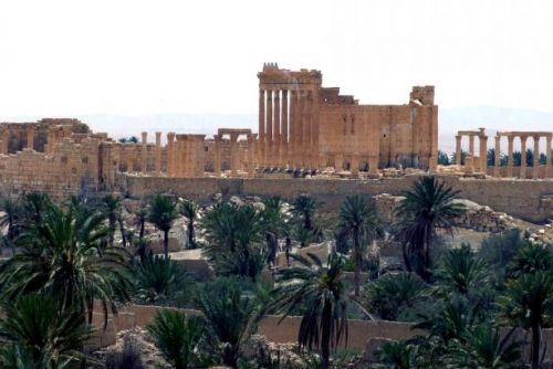 Foto: Islamisté vyhodili do vzduchu starověký chrám v syrské Palmýře