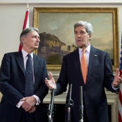 Kerry o syrské krizi: Asad nemusí končit hned „první den“