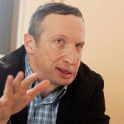 Klaus: Jednotné přijímačky na střední školy dělají z ředitelů kašpárky