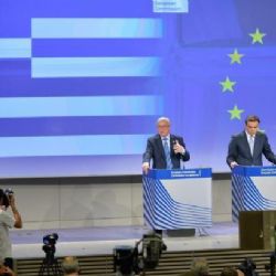 Lavrov vyzval Brusel, aby uchránil Řecko před černým scénářem