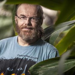 Lidé v tropech mají právo zbohatnout, říká špičkový ekolog Vojtěch Novotný