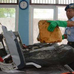Loňský pád letadla AirAsia způsobil vadný díl i unáhlenost pilotů