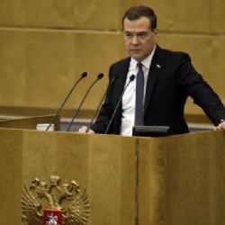 Medvěděv: Pokud Ukrajina nebude platit dluhy, budeme tvrdí