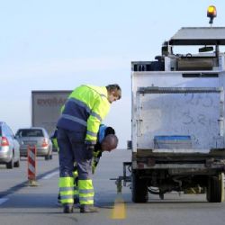 Na D1 u Meziříčí jezdí auta jedním pruhem – začíná modernizace