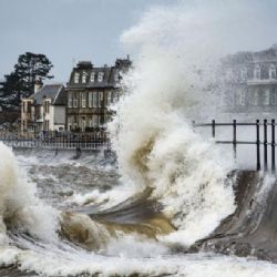 Na sever Británie udeřila ničivá bouře Gertrude
