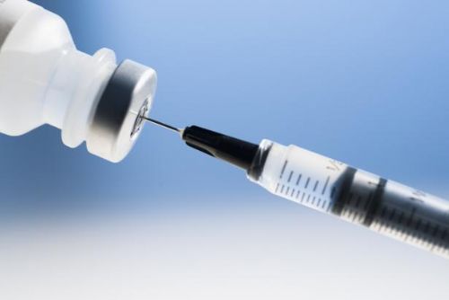 Foto: Kraj obdržel mimořádnou dávku vakcín, míří do Tachova a Stříbra