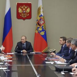 Nehodláme se ohánět jadernou holí, tvrdí Putin v novém dokumentu