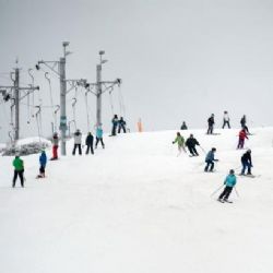 Nejlepší sněhové podmínky nabízejí Krkonoše, někde se dá i běžkovat