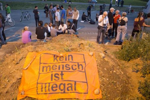 Foto: Německé úřady zakázaly v Heidenau veškerá shromáždění