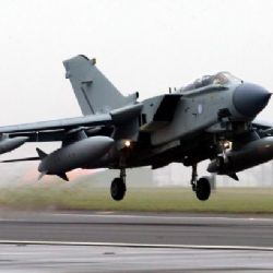 Německo se zapojí do bojů proti IS – vyšle průzkumné bombardéry