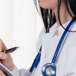 Němečkův záměr sbírat údaje o lékařích a pacientech chce část poslanců zatrhnout
