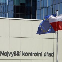 NKÚ zřejmě bude moci kontrolovat i obce a kraje