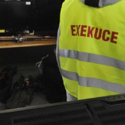 Odměny exekutorů bývají vyšší než dluh. Vláda chce změnu
