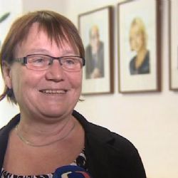 Parlament v září projedná mimo jiné možnost odvolání ombudsmana