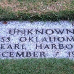 Pátrání po jménech padlých: USA odkryjí část hrobů z Pearl Harbor