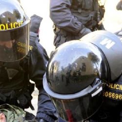 Petice žádá návrat plných výsluh, vnitro se odvolává na Babiše